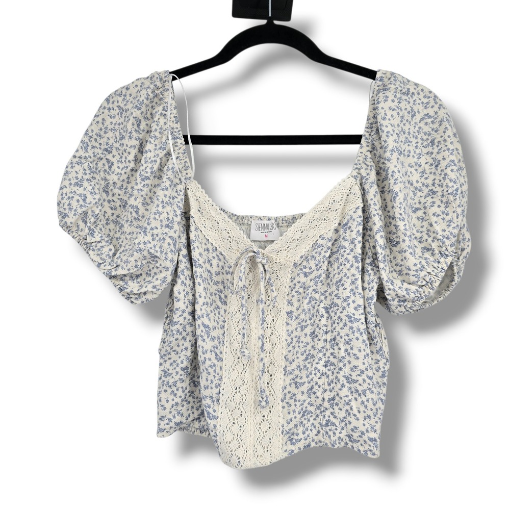 Sienna Sky Womens Blue Floral Smocked Back Puff Sleeve Peasant Blouse Medium